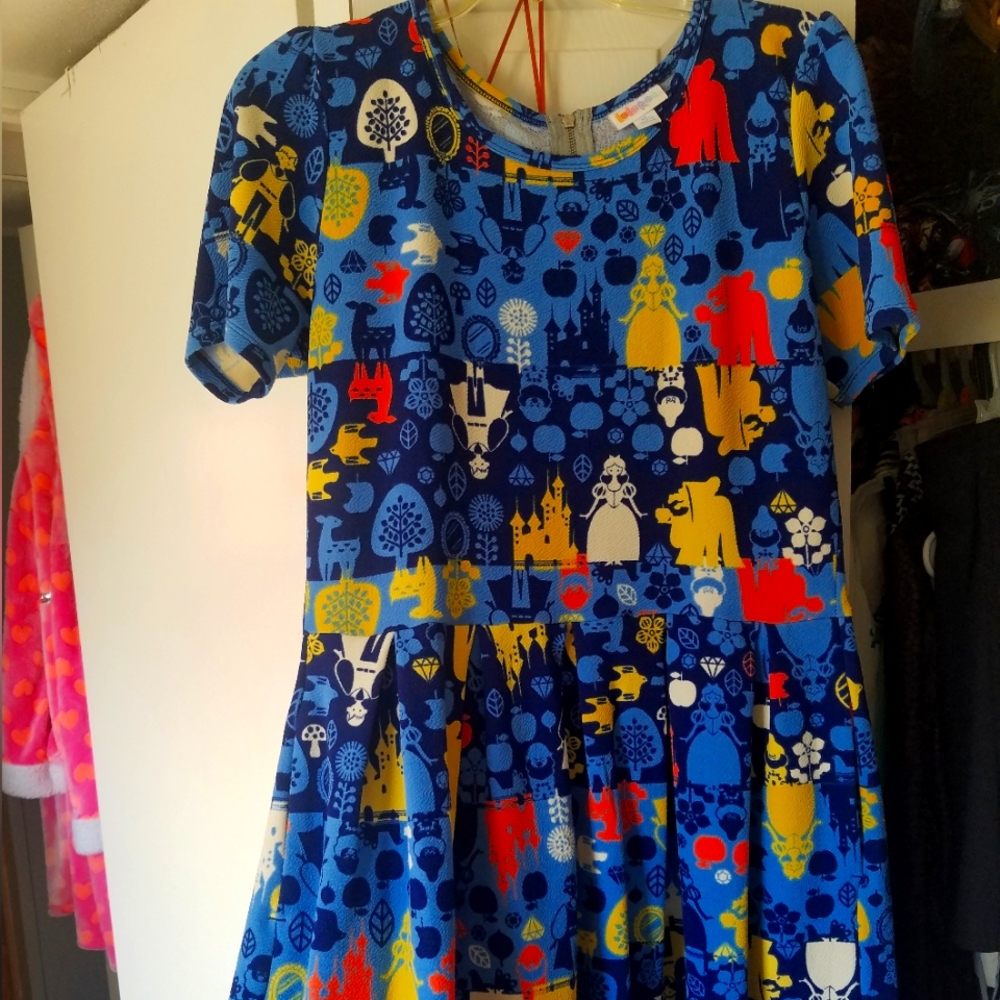 Lularoe Snow White themed dress, XL